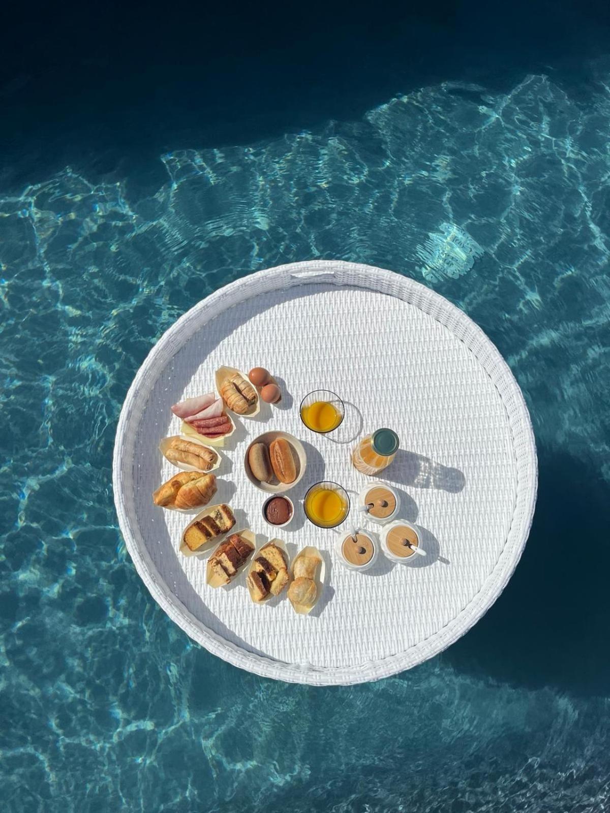 Adriana Luxury Villas 아다마스 외부 사진