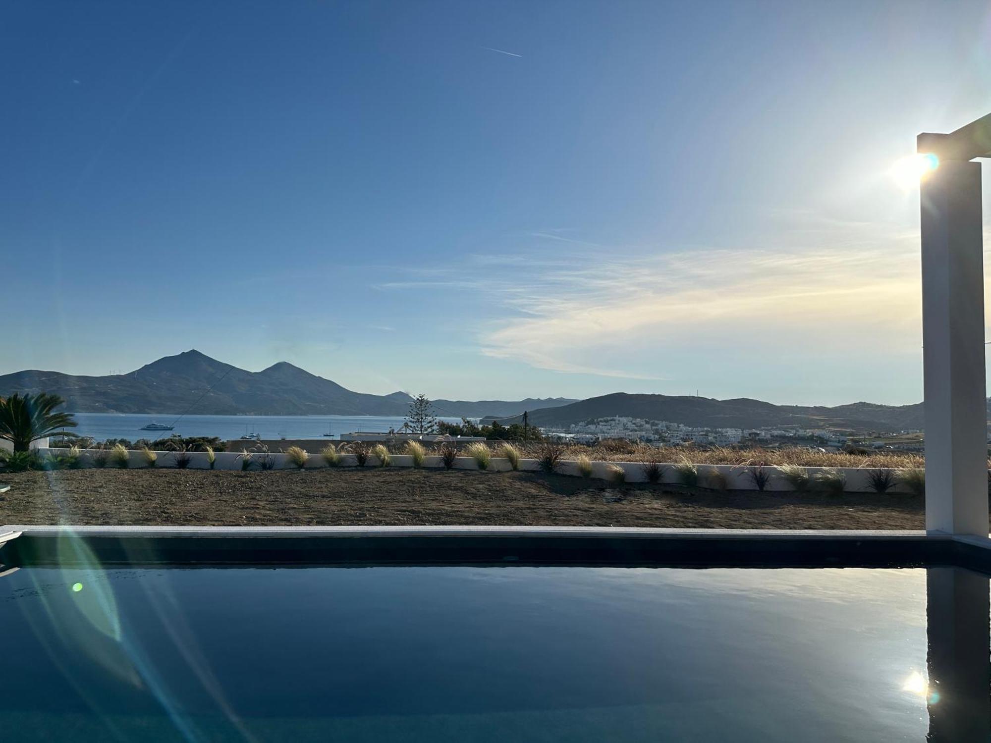 Adriana Luxury Villas 아다마스 외부 사진