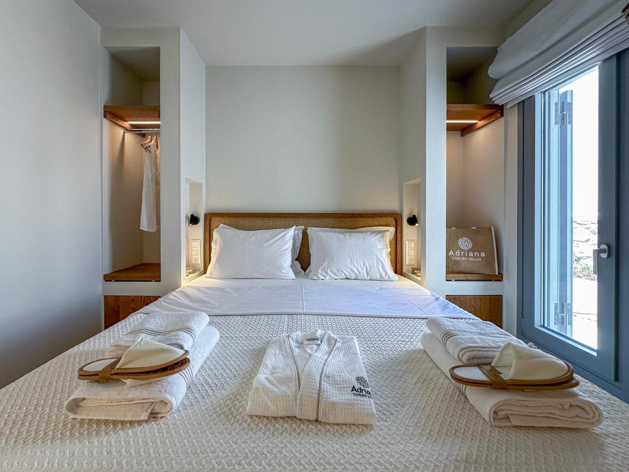 Adriana Luxury Villas 아다마스 외부 사진